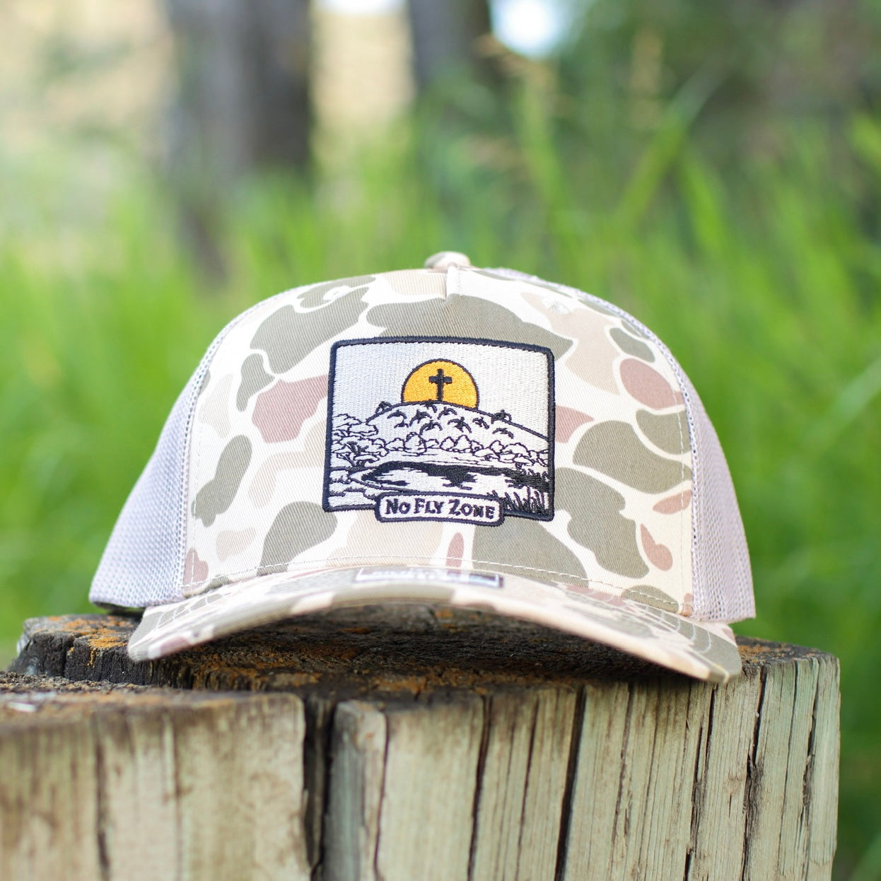 no fly zone waterfowl cross hat for christian hunters